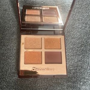 Charlotte tilbury The Queen of Glow Luxury Pallet